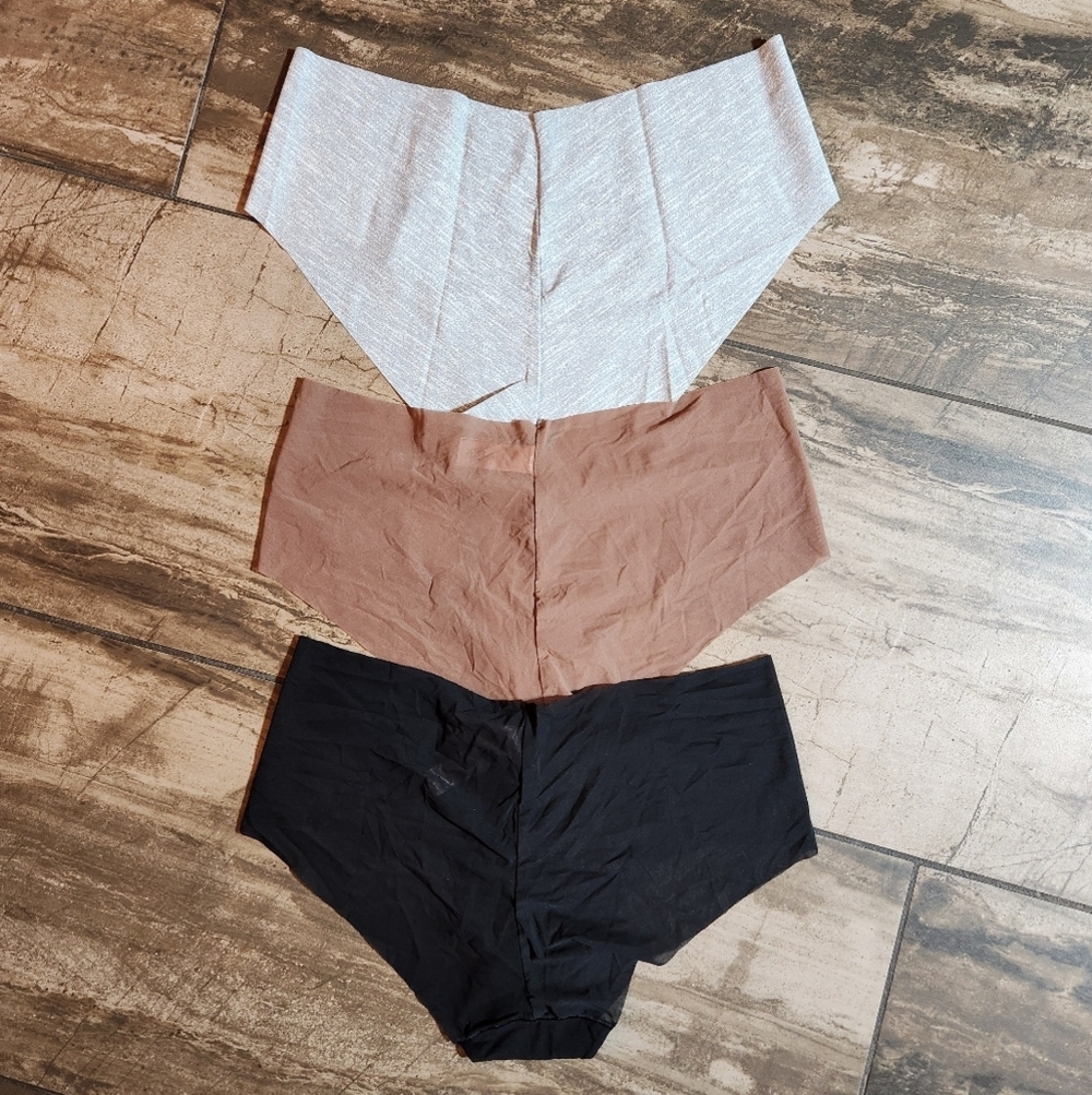 NWT Victoria's Secret Bundle: 3 Hiphuggers (Size XL) - Picture 2 of 5